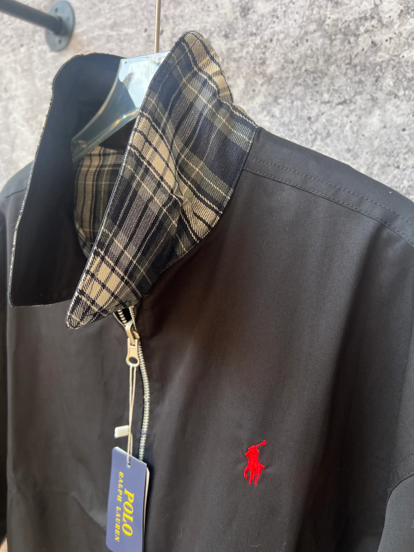 P390 Ralph Lauren autumn reversible jacket for men and women at the same price, reversible, one side is pure cotton woven, the inner plaid pattern, embroidery on both sides, and the craftsmanship details are restored